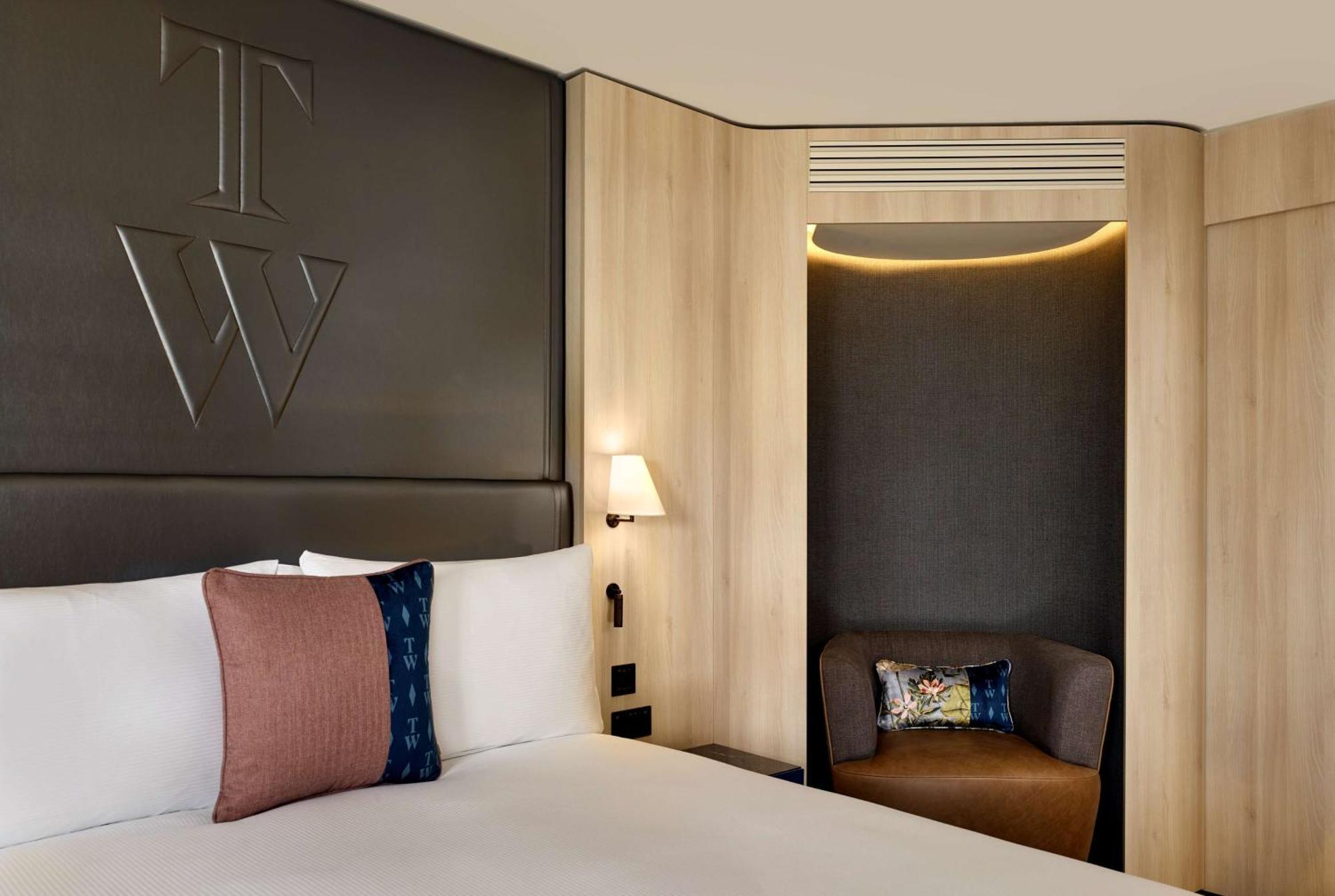 The Westminster London, Curio Collection By Hilton Hotel Exterior photo